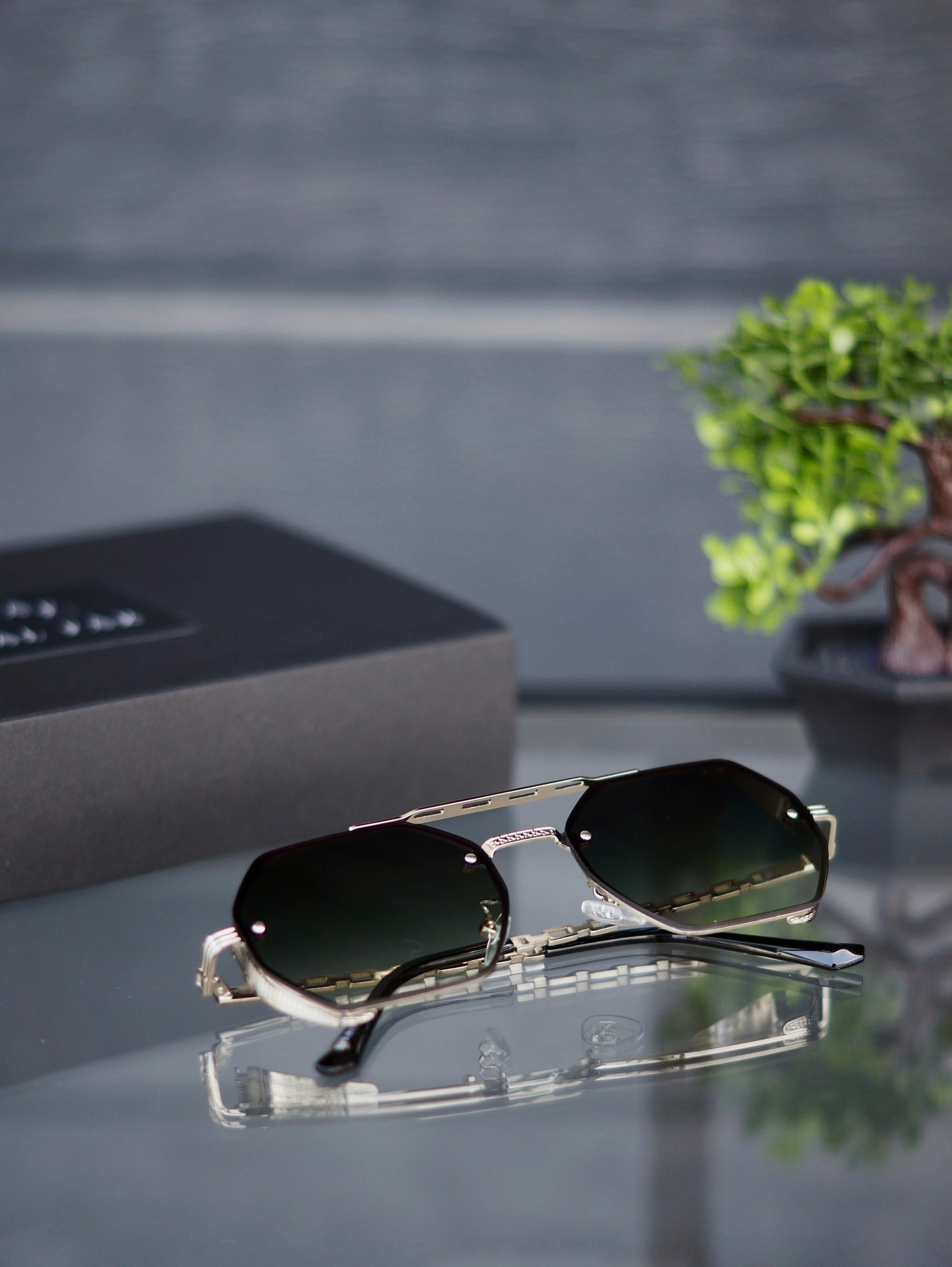 AL Fàr Unisex Sunglasses