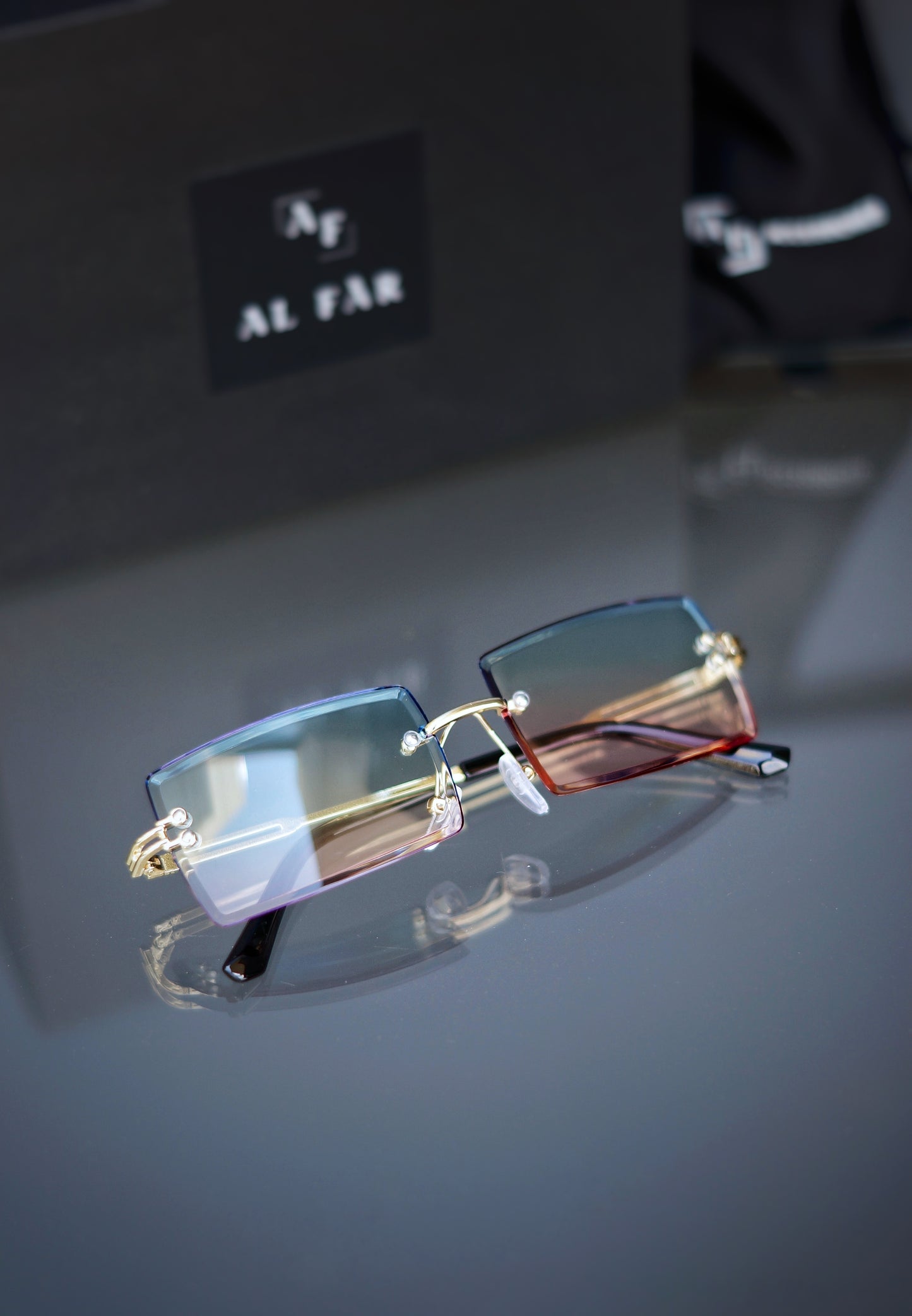 AL Fàr Unisex Sunglasses