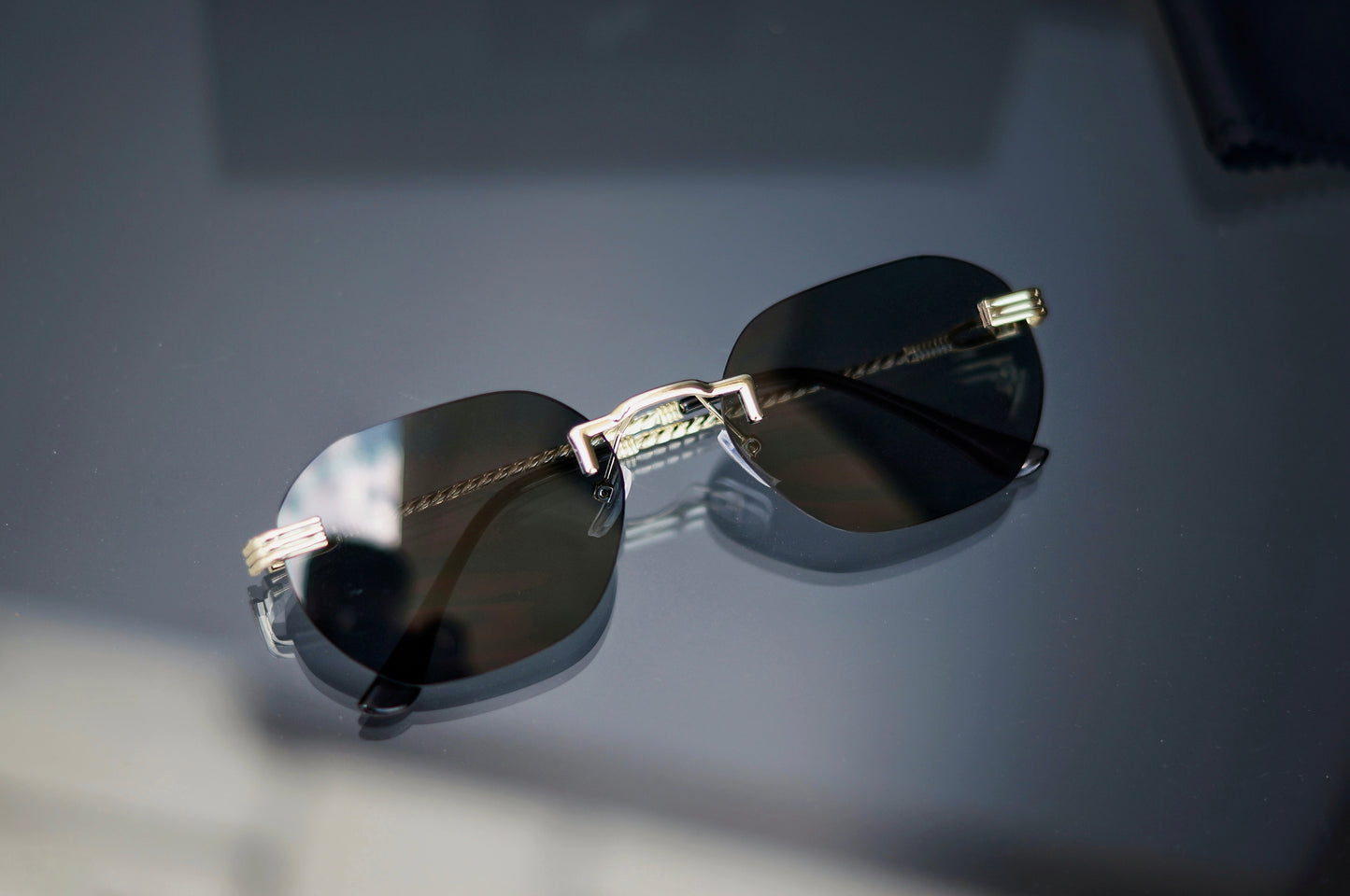 AL Fàr Unisex Sunglasses