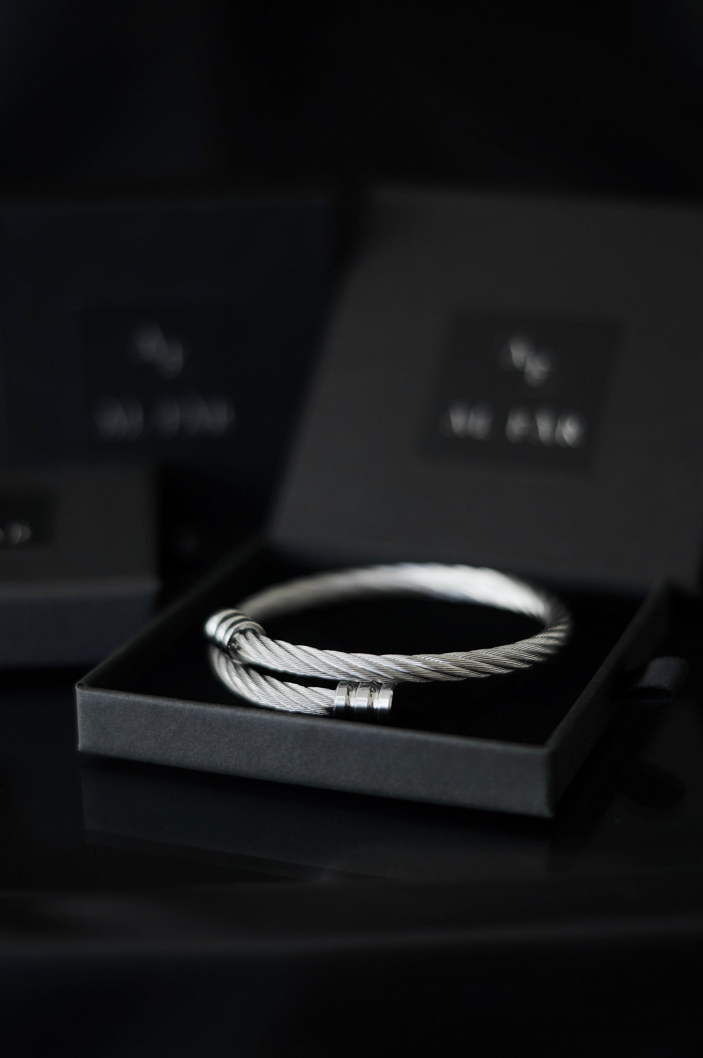 Сет от 2 гривни - Titan Twist